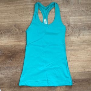 NWOT size 2 lululemon tank